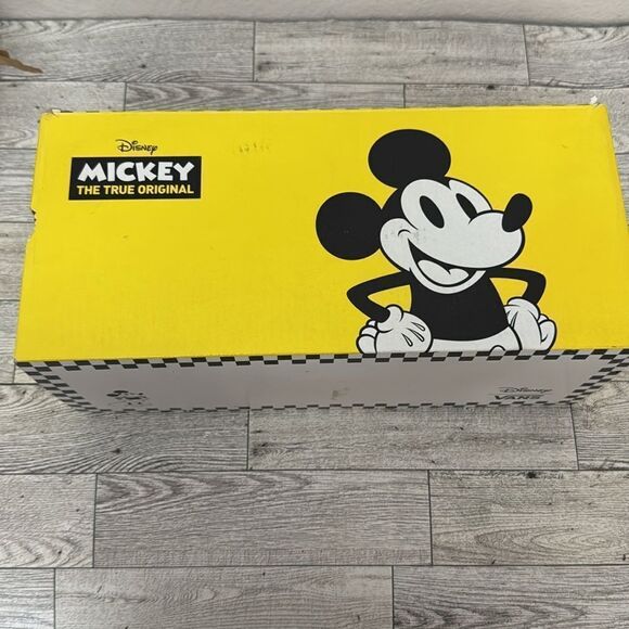 Disney x Vans Collab Old Skool 80’s Mickey/True Size 8.5 EUC - Picture 12 of 16